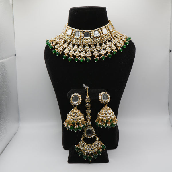 Panna Emerald Jhumka Necklace Set