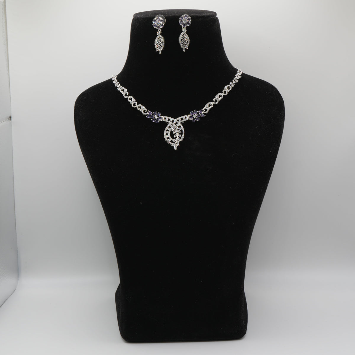 Neeli Tanzanite Floral Necklace Set