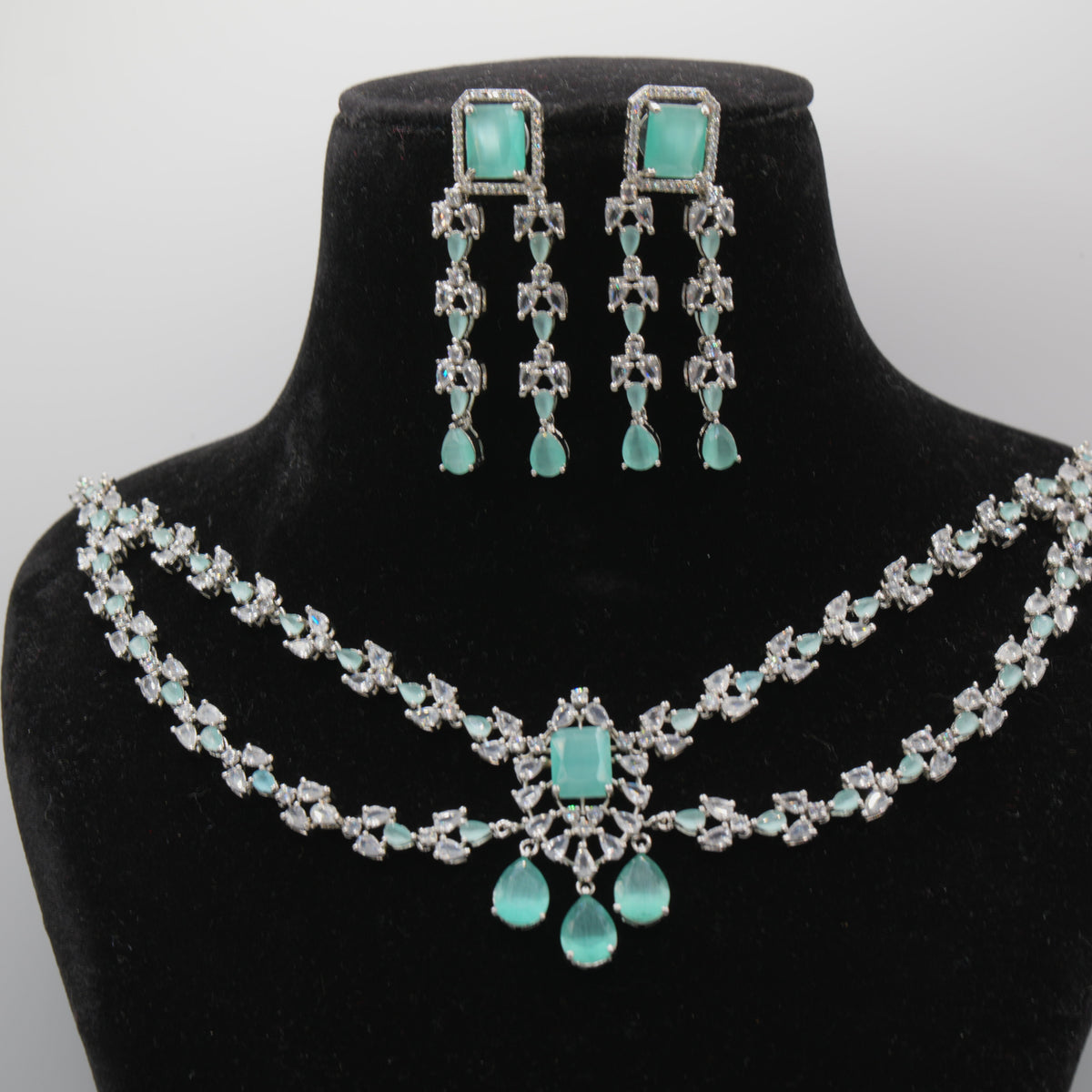 Firoza Mint Chandelier Collar Necklace Set