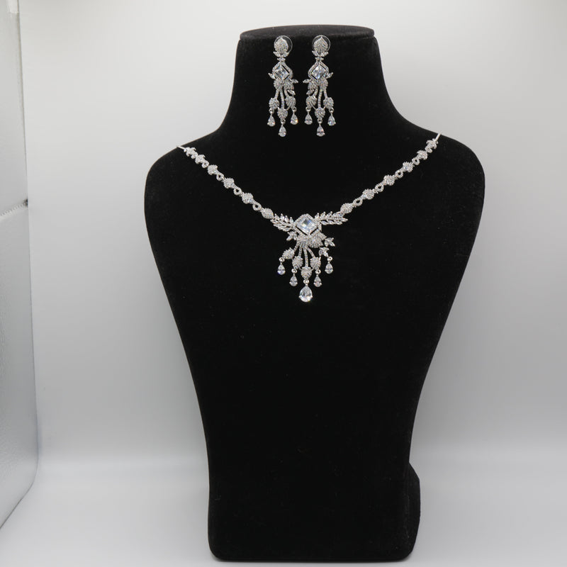 Hira Art Deco Necklace Set