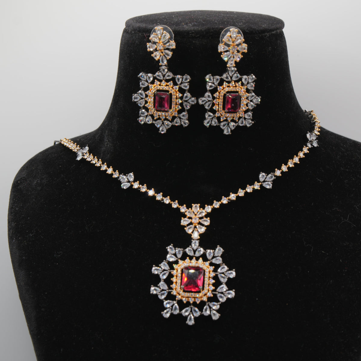 Surkh Ruby Starburst Necklace Set