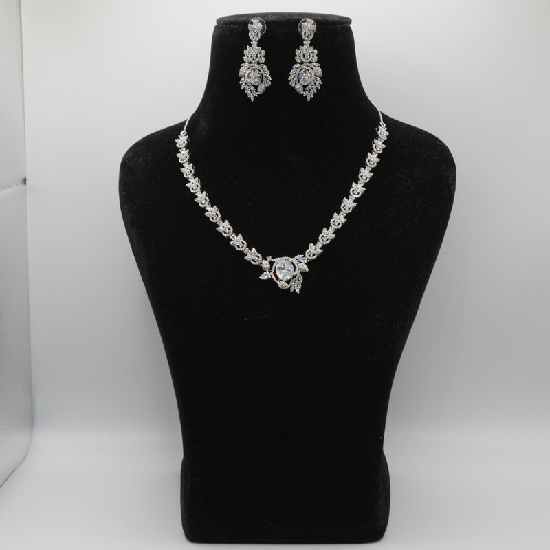 Tara Silver Leaf Necklace Set