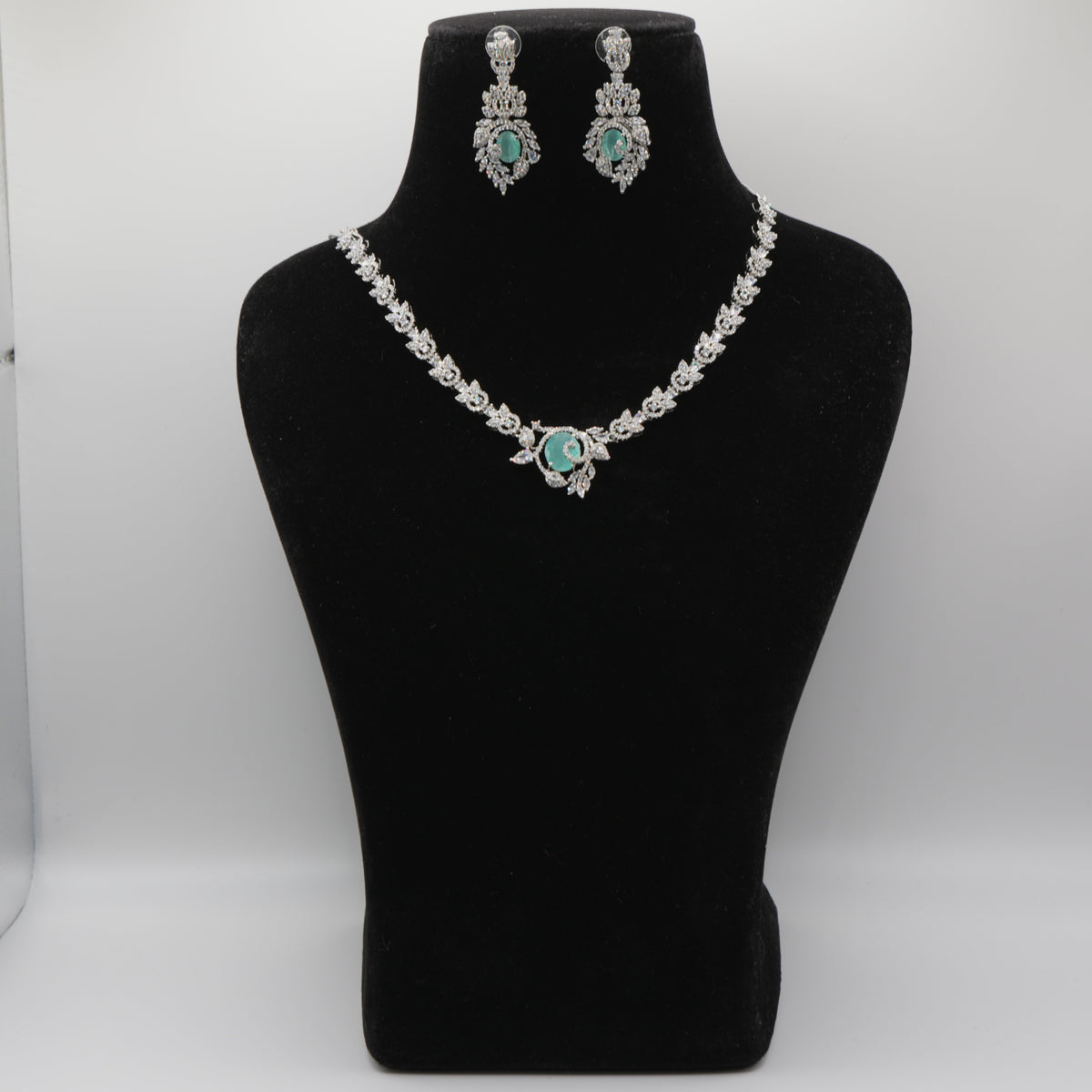 Firoza Mint Leaf Necklace Set
