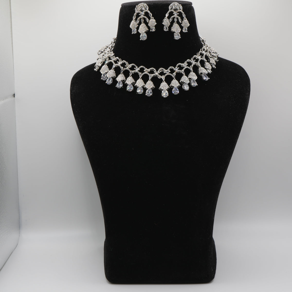 Jaali Silver Necklace Set