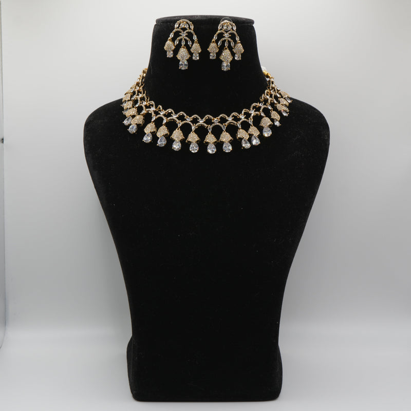 Jaali Gold Necklace Set