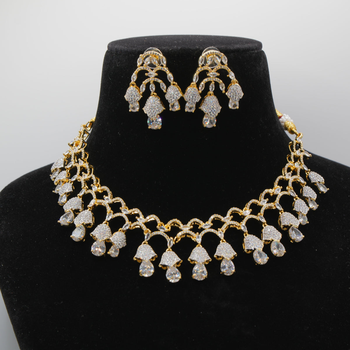 Jaali Statement Necklace Set