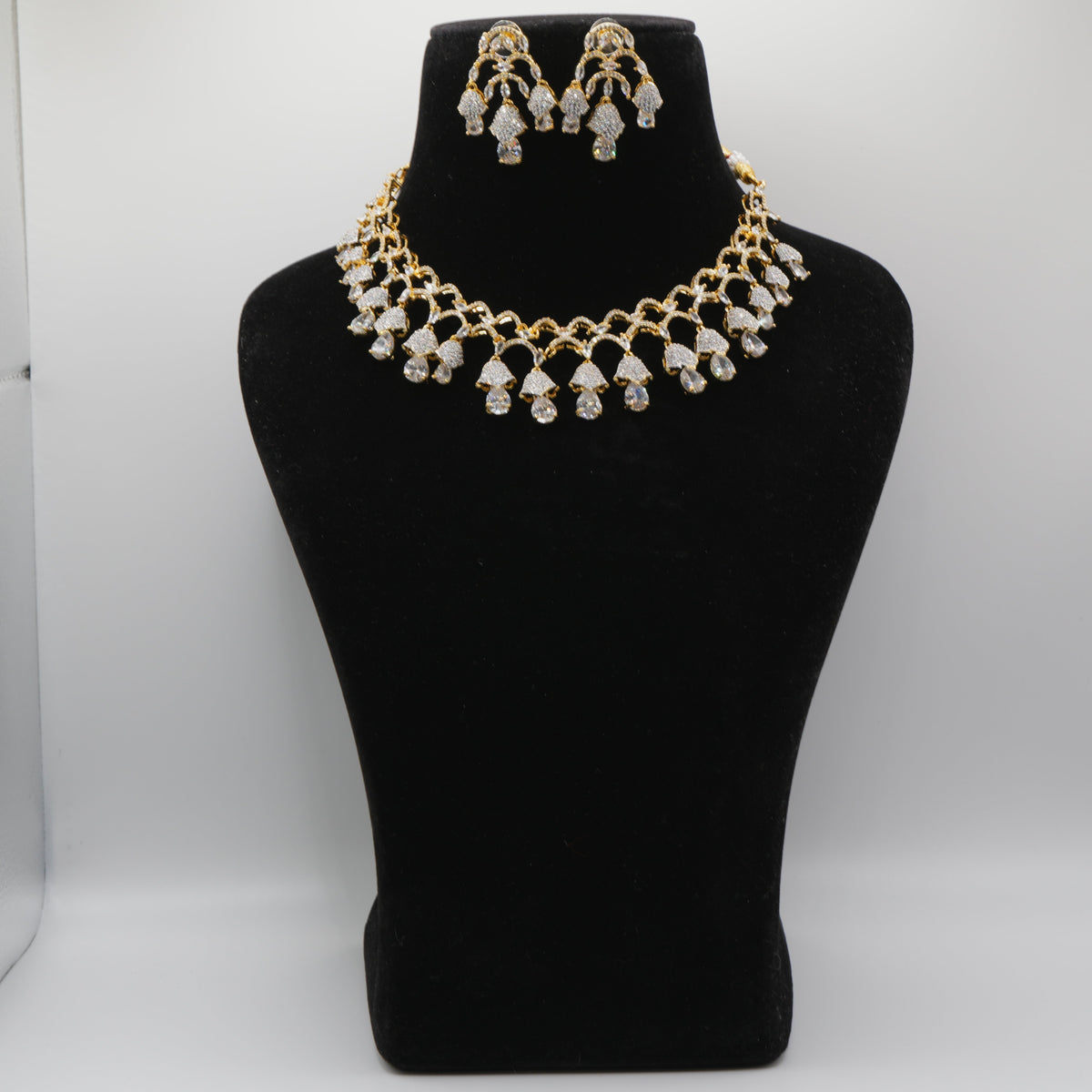 Jaali Statement Necklace Set