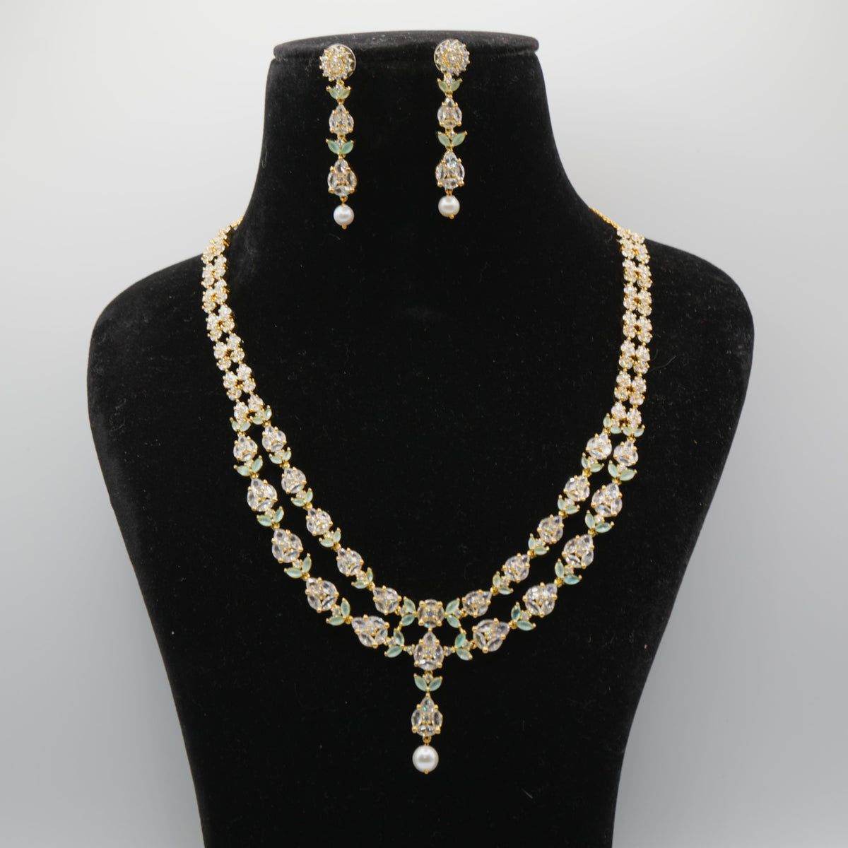 Noor Mint Pearl Necklace Set
