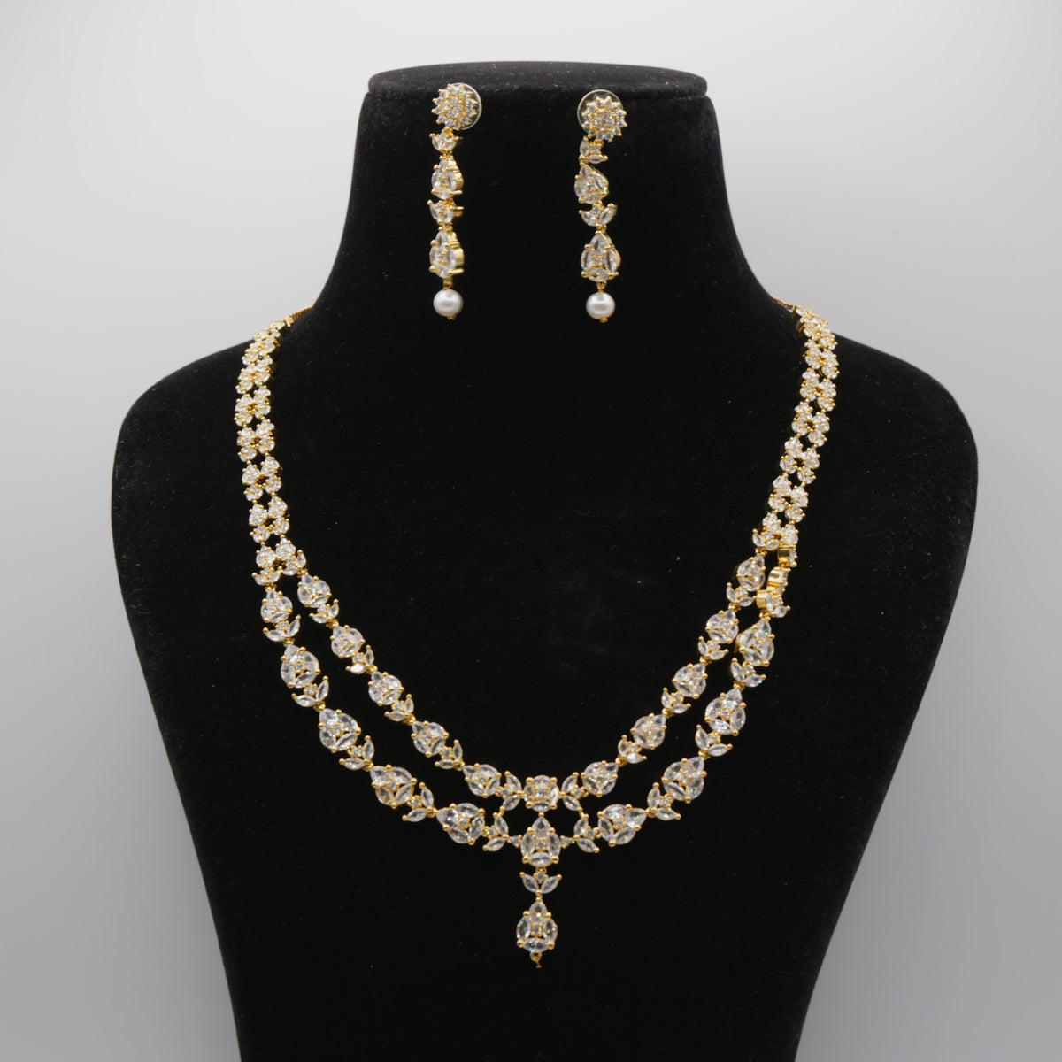 Sitara Pearl Necklace Set