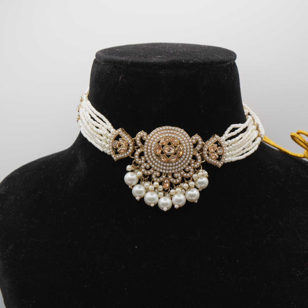 Chann Champagne Necklace Set