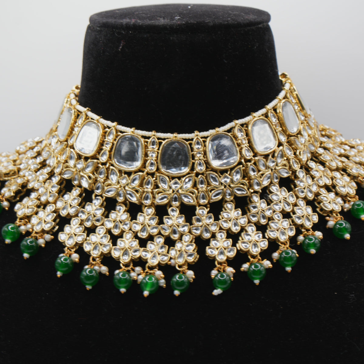 Panna Emerald Jhumka Necklace Set