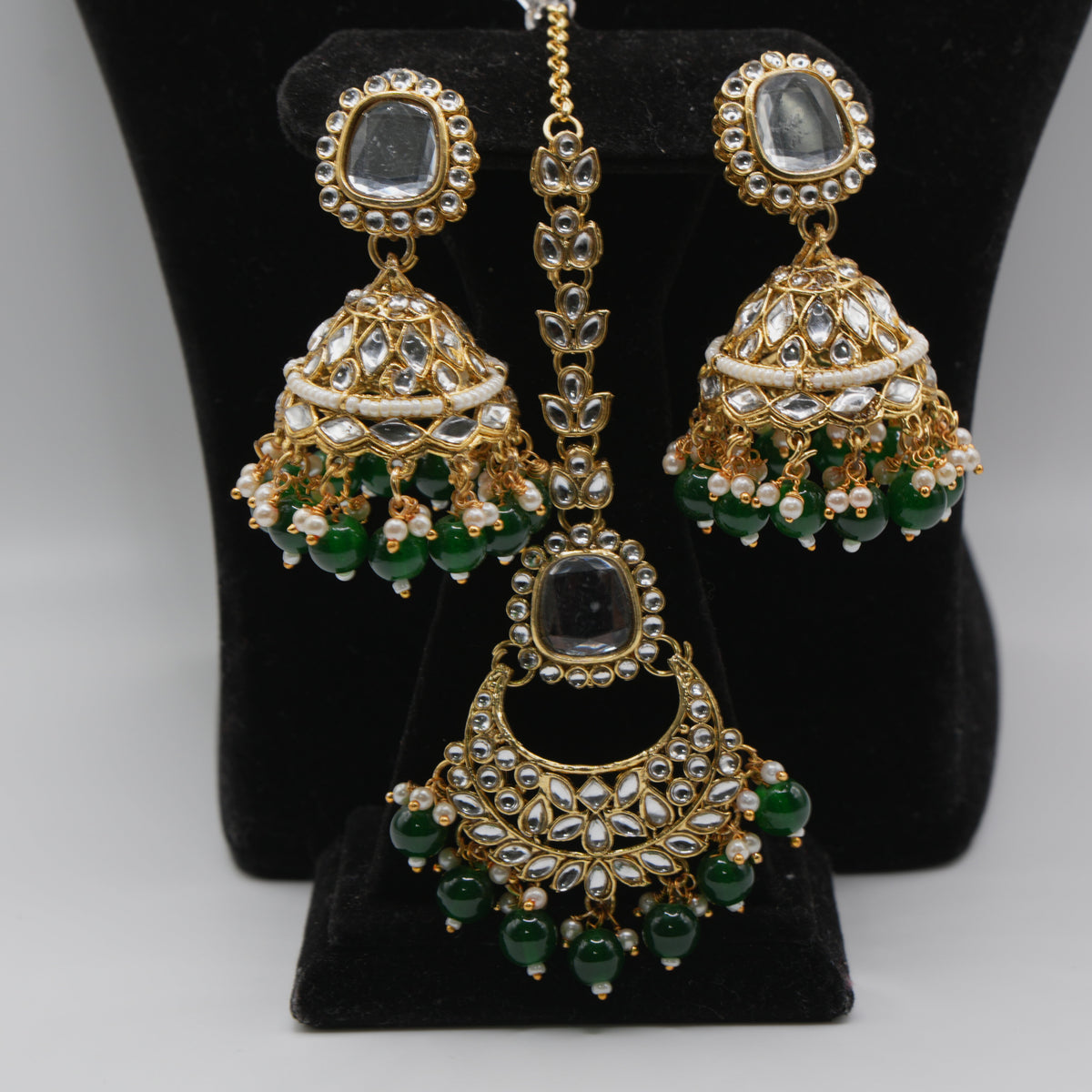 Panna Emerald Jhumka Necklace Set